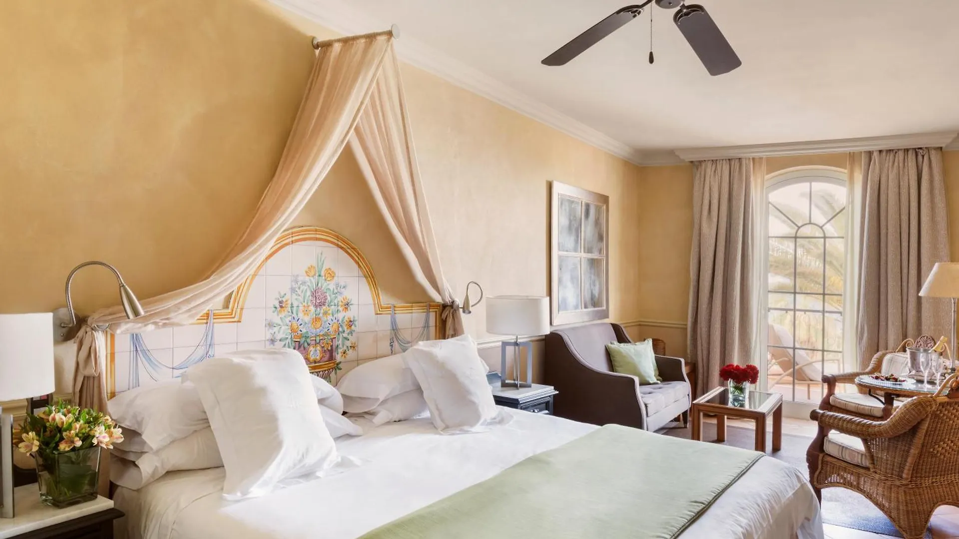 Hotel Bahía del Duque Costa Adeje  Costa Adeje (Tenerife)