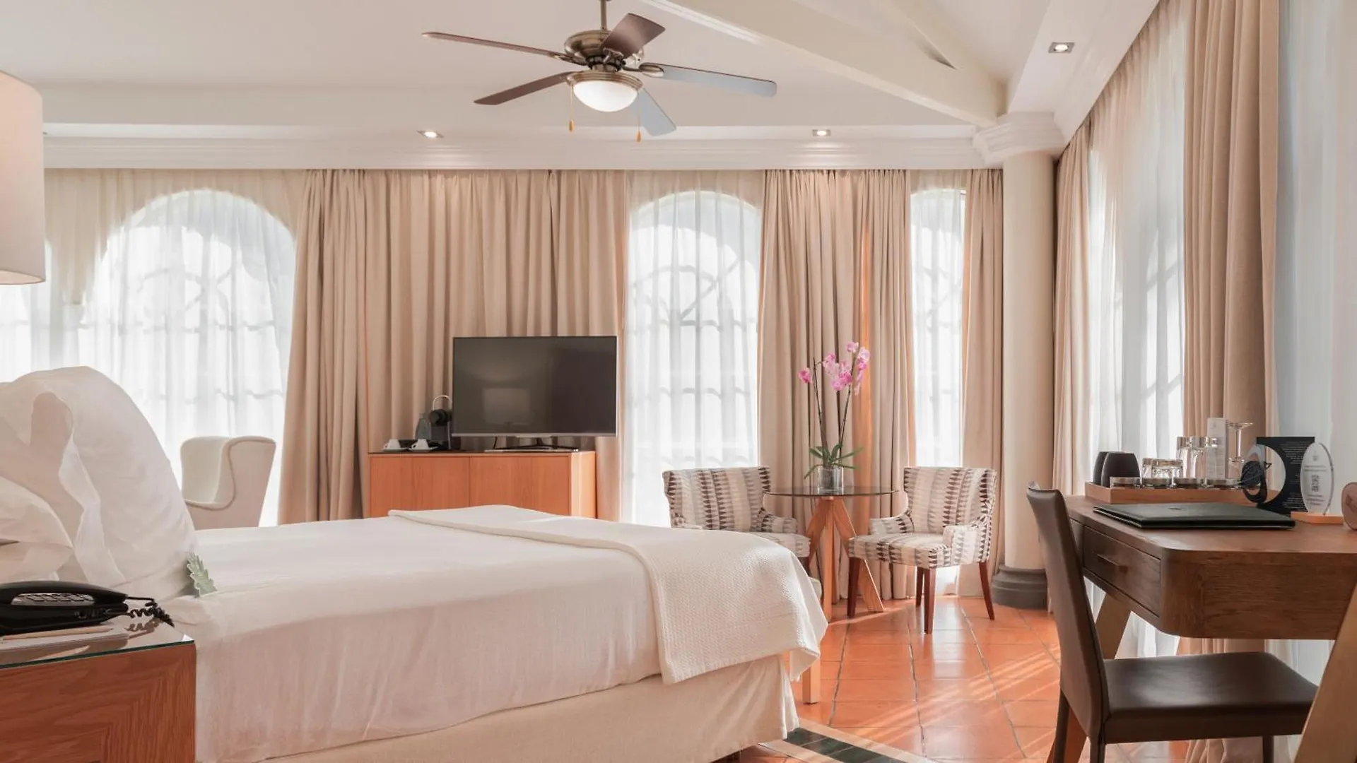 Hotel Bahía del Duque Costa Adeje   Costa Adeje (Tenerife)