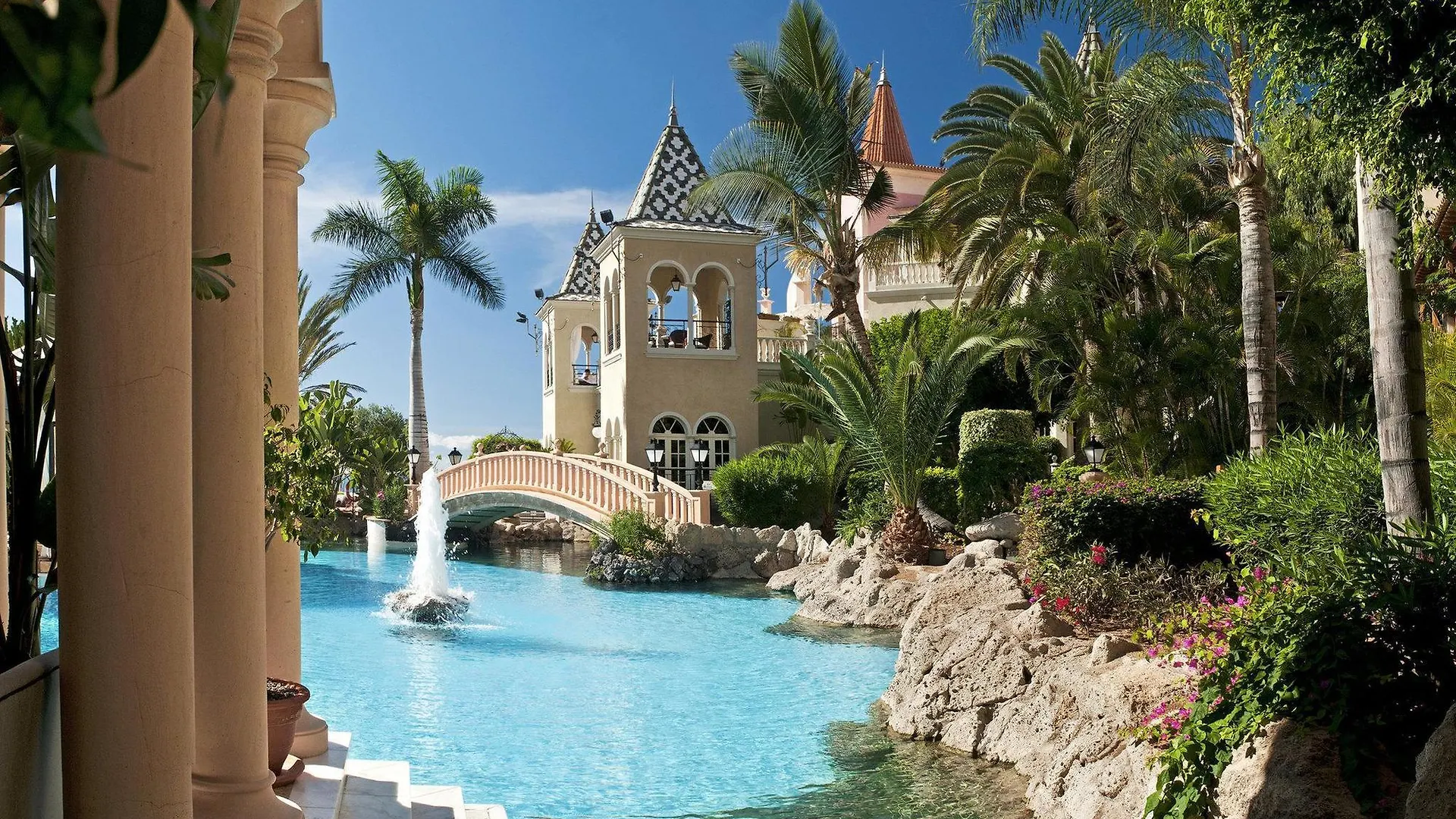Hotel Bahía del Duque Costa Adeje  Costa Adeje (Tenerife)